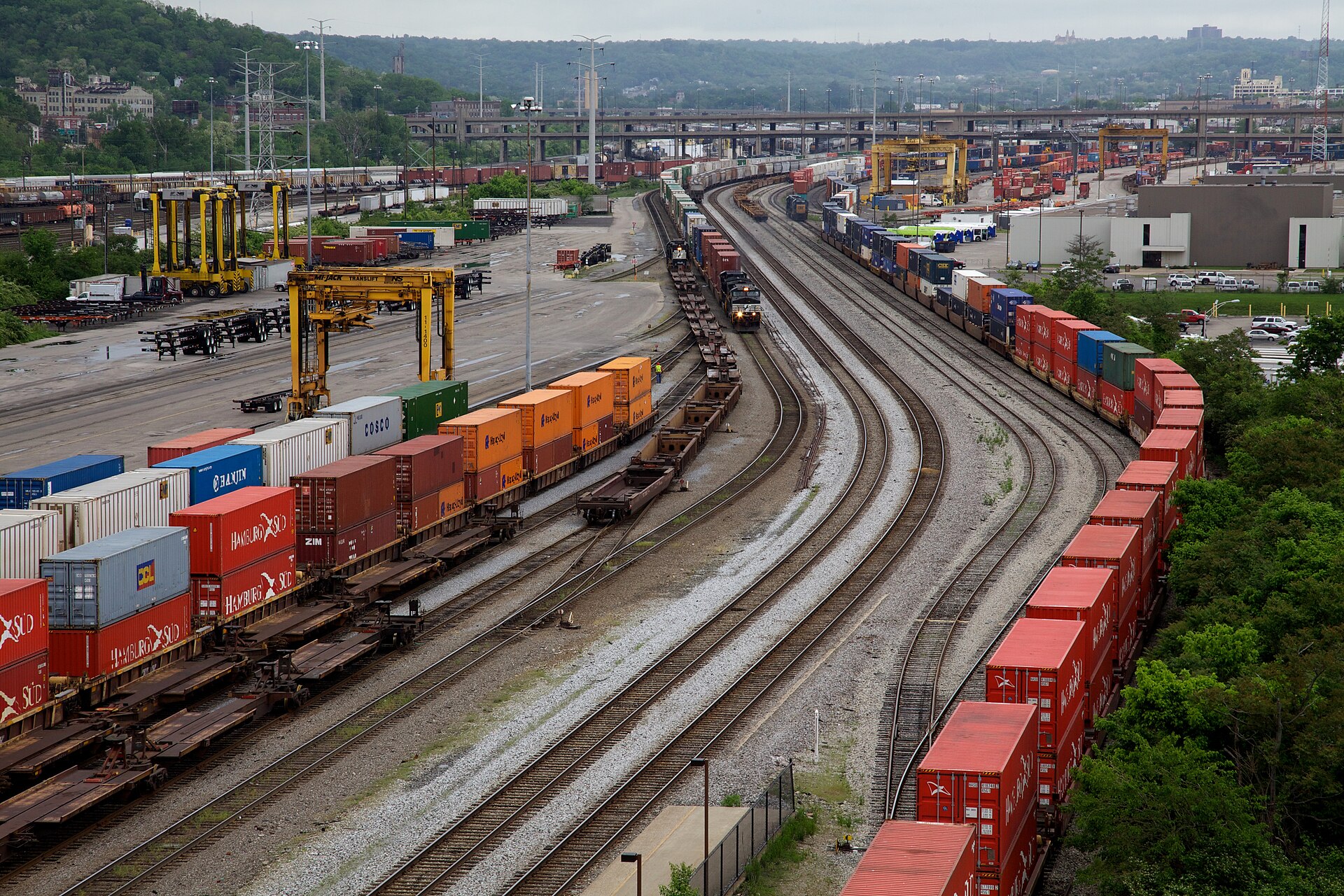 Conteneurs de fret et logistique