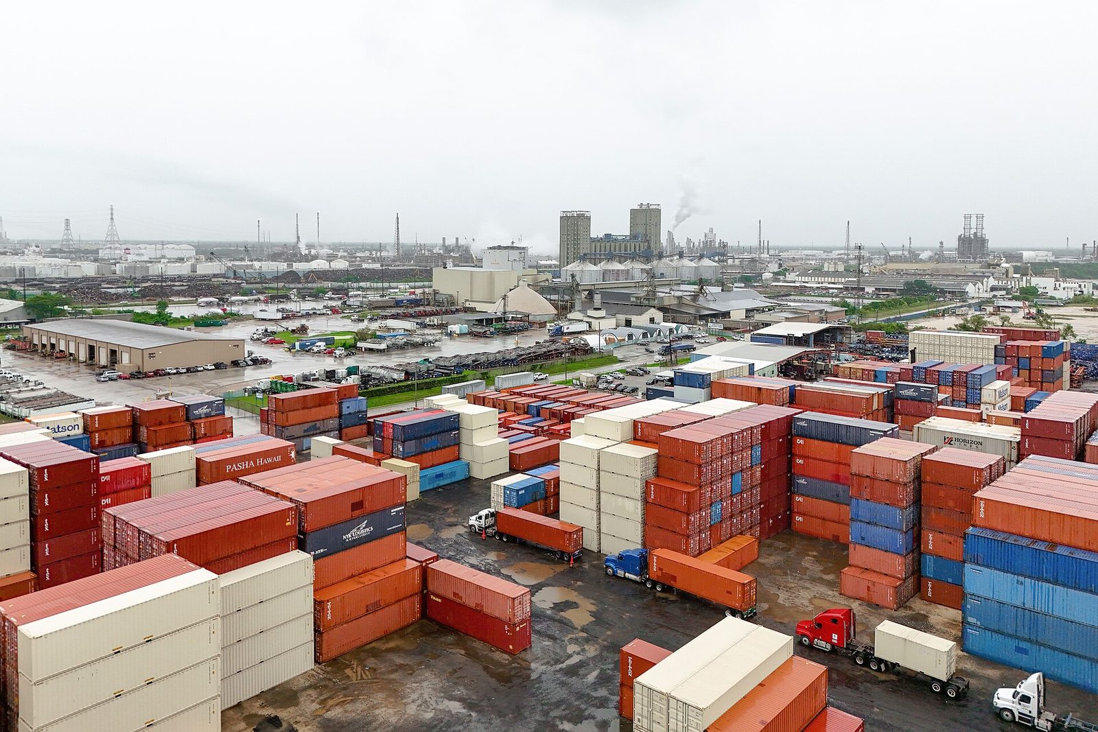 Parc à conteneurs et cour de stockage, sourcing Chine Nigeria et commerce de gros